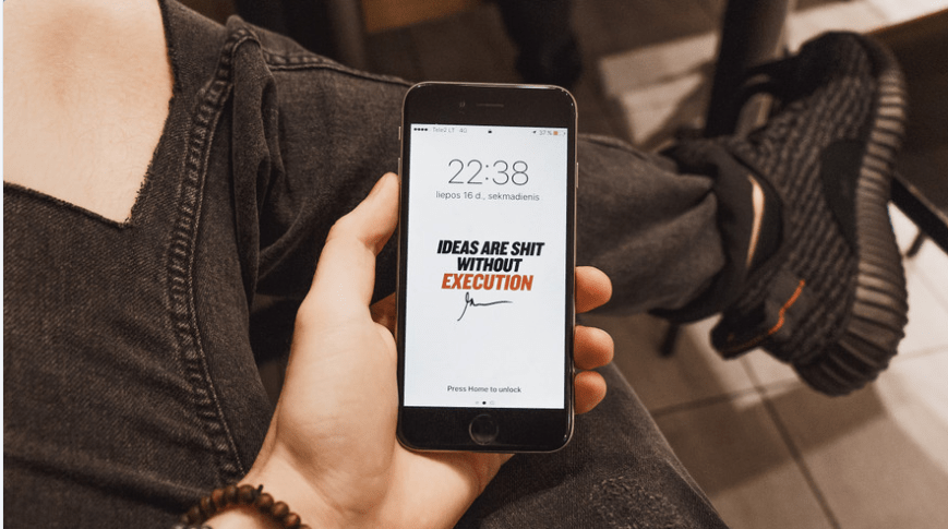 手機瀏覽網(wǎng)絡(luò)